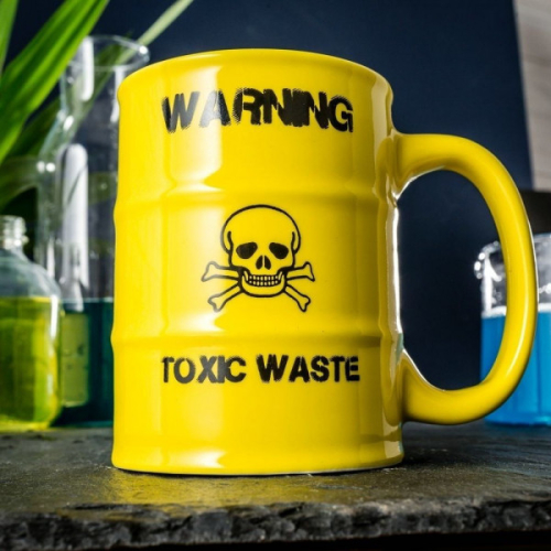 Kubek Toxic Waste